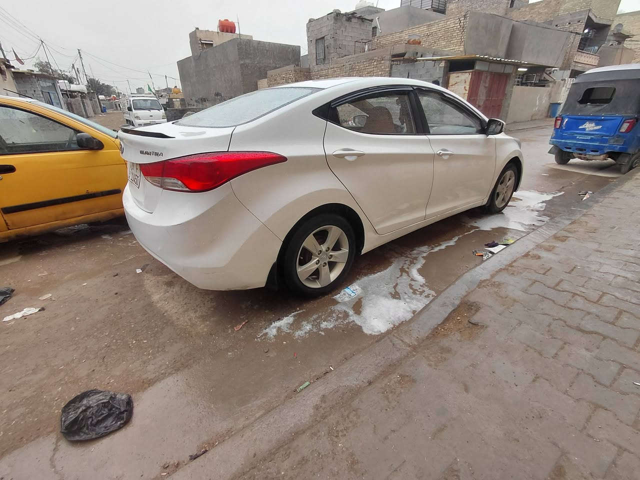 سلام عليكم عندي الانتره موديل 2013خليجي خليجي مكفوله كفاله رقم واسط دولي جاهزه من كلشي سياره  مكينه 1600دوش تخم تاير كير مكينه كله مكفول مكان السياره بغداد السعر  100وبيها مجال ***********
