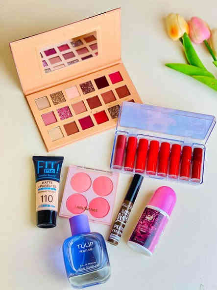 عروضنا  ماتخلص🔥 عرض خاص لطالبات الجامعة من أهم منتجات الي تحتاجينها  😍😍😍

تعالو نشوف العرض شنو مكون من :_ 

1.فونديشن فت مي ثابت ٢٤ ساعة ضد الماء 💗

2.عطر توت عطر جسم وشعر يتميز بعطر انثوي جذاب 🔥

3.مانع تعرق جورجينا مزيل رائحه للتعرق  امتصاص للعرق ترطيب البشرة    وتفتيح البشرة وحمايه من تعرق 24 ساعه 

4.سيت حمر ميني كولدن روز ٨ الوان من حمر ترابيه  بنيه ورديات يجننون سيت حمر مات🔥💋

5.قلم حاجب مع فرشة تعديل الحاجب  قلم حاجب جوزي جميل وانيق 🔥

6.باليت شدو ضلال  مكون 24 لون بين ترابيات والورديات  الوان جميله وجذابه سهله الدمج

7.بكج احمر خدود ب ٤ الوان زهرية 🌷

🚘التوصيل لجميع محافظات العراق🚘
للاستفسار*********** Colombo
