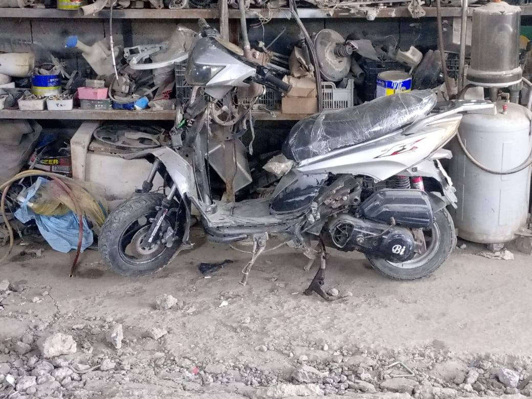 كوم حديد غراضها موجوده 75 بيها مجال قليل مكان عطيشي ***********
