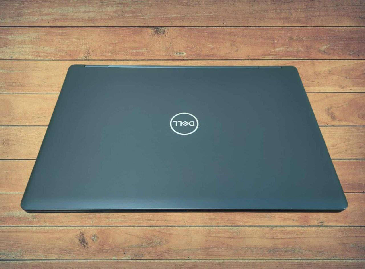 💻 متوفر الآن لابتوب DELL LATITUDE 5570
خفيف وأنيق 

🛠️ ممتاز للاستخدامات التالية 🔥
مناسب للأعمال المكتبية، الدراسة، التصفح، التصميم، البرمجة، برامج الأوتوكاد والماتلاب، و🎮 الألعاب المتوسطة (مثل ببجي وPES وغيرها...)

📌 المواصفات:
✔️ المعالج: Core i5
✔️ الجيل: السادس 6️⃣
✔️ الرام: 8 گيگا DDR4
✔️ الهارد: 256 كيكا نوع SSD
✔️ الشاشة: 15.6 إنج حجم كبير ومريح
✔️ البطارية: ليثيوم ممتازة وتدوم لساعات طويلة
✔️ التصميم: نحيف وخفيف – سهل الحمل والتنقل

🎁 الملحقات:
شاحن أصلي + حقيبة هدية

💰 السعر: 215,000 دينار فقط
✅ ضمان لمدة شهر كامل في حال وجود أي خلل
📦 يتوفر توصيل 🚗 لكل المحافظات

📞 للاستفسار والحجز:
على الخاص أو على الواتساب ***********
