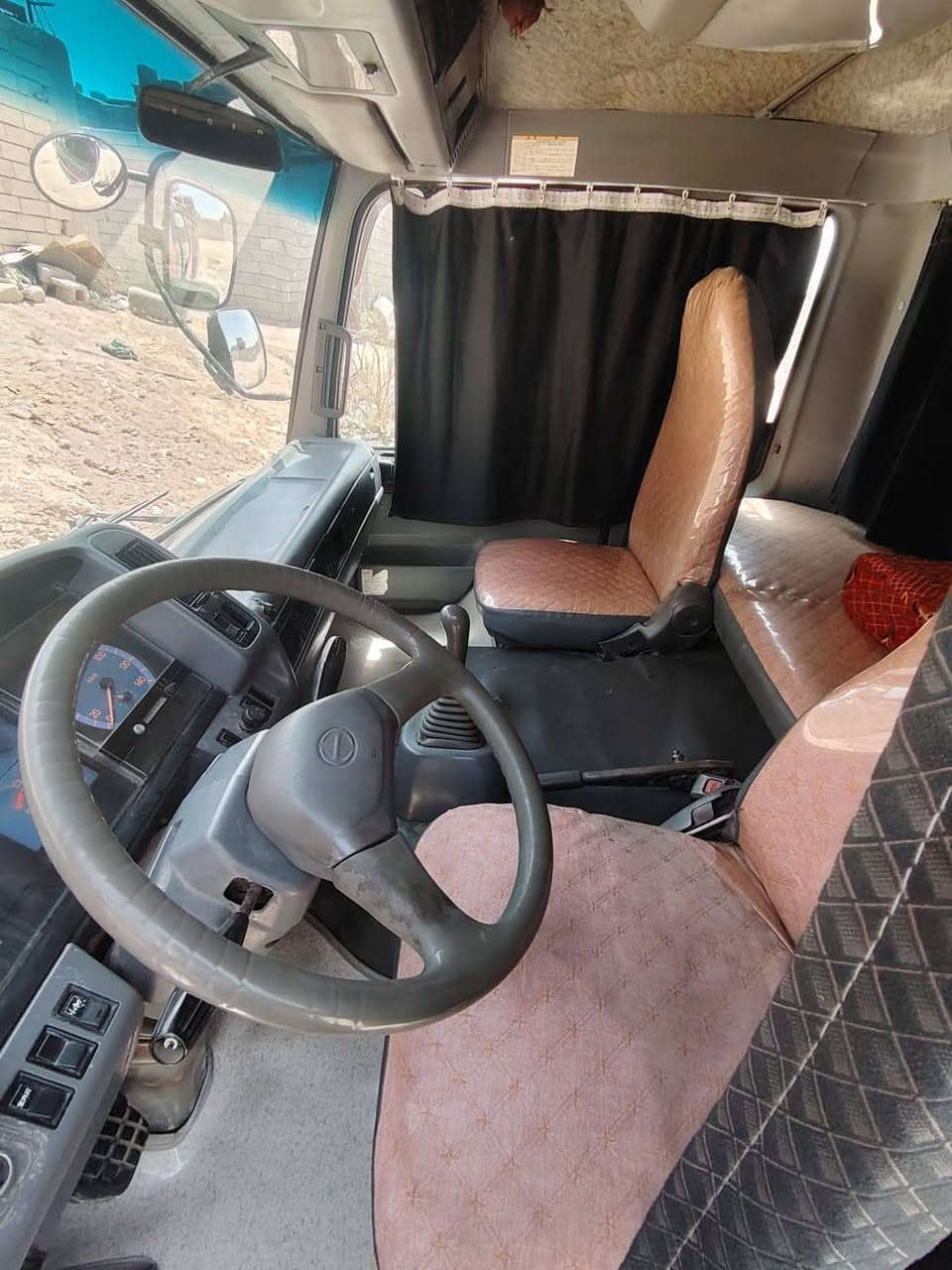 السلام عليكم
هينو انكر للبيع مديل 97
سنويه 29 مكينه 80 خطين 
***********
