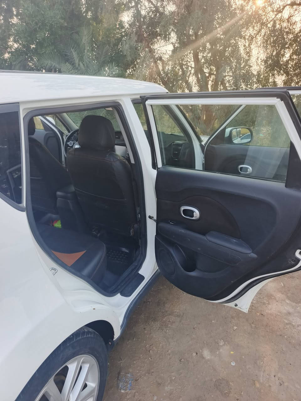 السلام عليكم كيا صول موديل ٢٠١٩ وارد امريكي
السعر ١٣٥ وبيها مجال رقم واسط بأسمنه الاتصال على الرقم ***********
