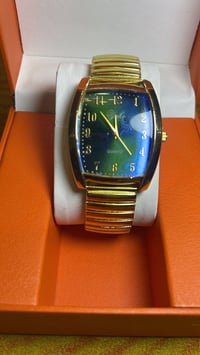 هدايا عيد الحب • ساعات