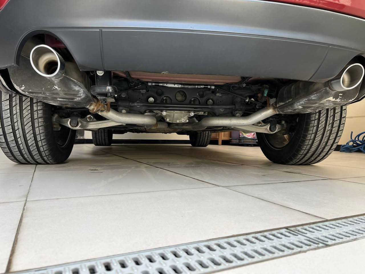 السلام عليكم 
جيب لمتد بلاس 
موديل 2015 
فول موصفات 1/1
3 شاشات
ماشيه 22 km 
مكفوله كفاله عامه
اخت الزيرو 
السعر265ورقه 
مكان السياره بغداد السيديه 
للاستفسار ***********
