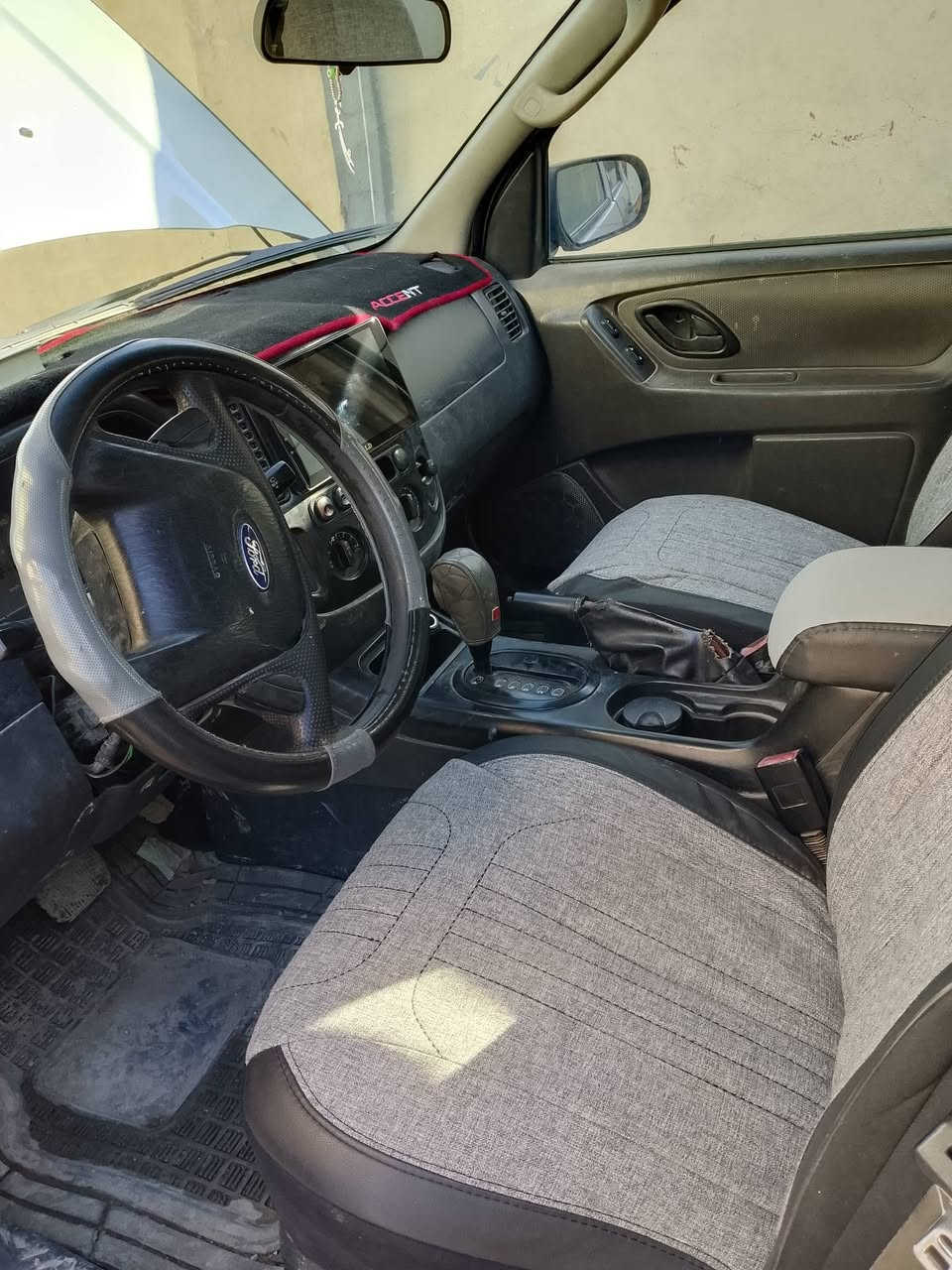 سلام عليكم فورد ٢٠٠٦ محوره كورلا ياباني اوتوماتيك مكفوله كهربائيات شغاله مال جناي بغداد رقم انكليزي تحويل ثاني يوم سعر ٣٨  مكاني بغداد جسر ديالى الجديد *********** تعال وتدلل
