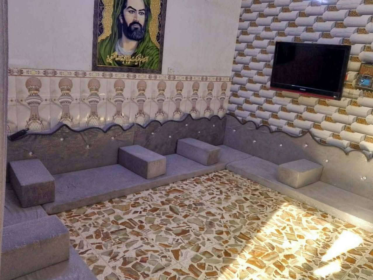 سلام عليكم
بيت للبيع  قرب سوق حي النصر مساحه 75 بناء جديد يحتوي على استقبال_مطبخ_غرفه نوم_منور_صحيات
سعر 40
للاستفسار الاتصال
***********
