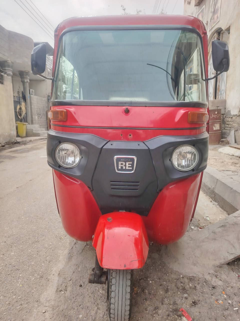 سلام عليكم تكتك لبيع موديل 22 بيها شويه خياس المكينه مفتوحه العنوان بصره 5ميل ***********
