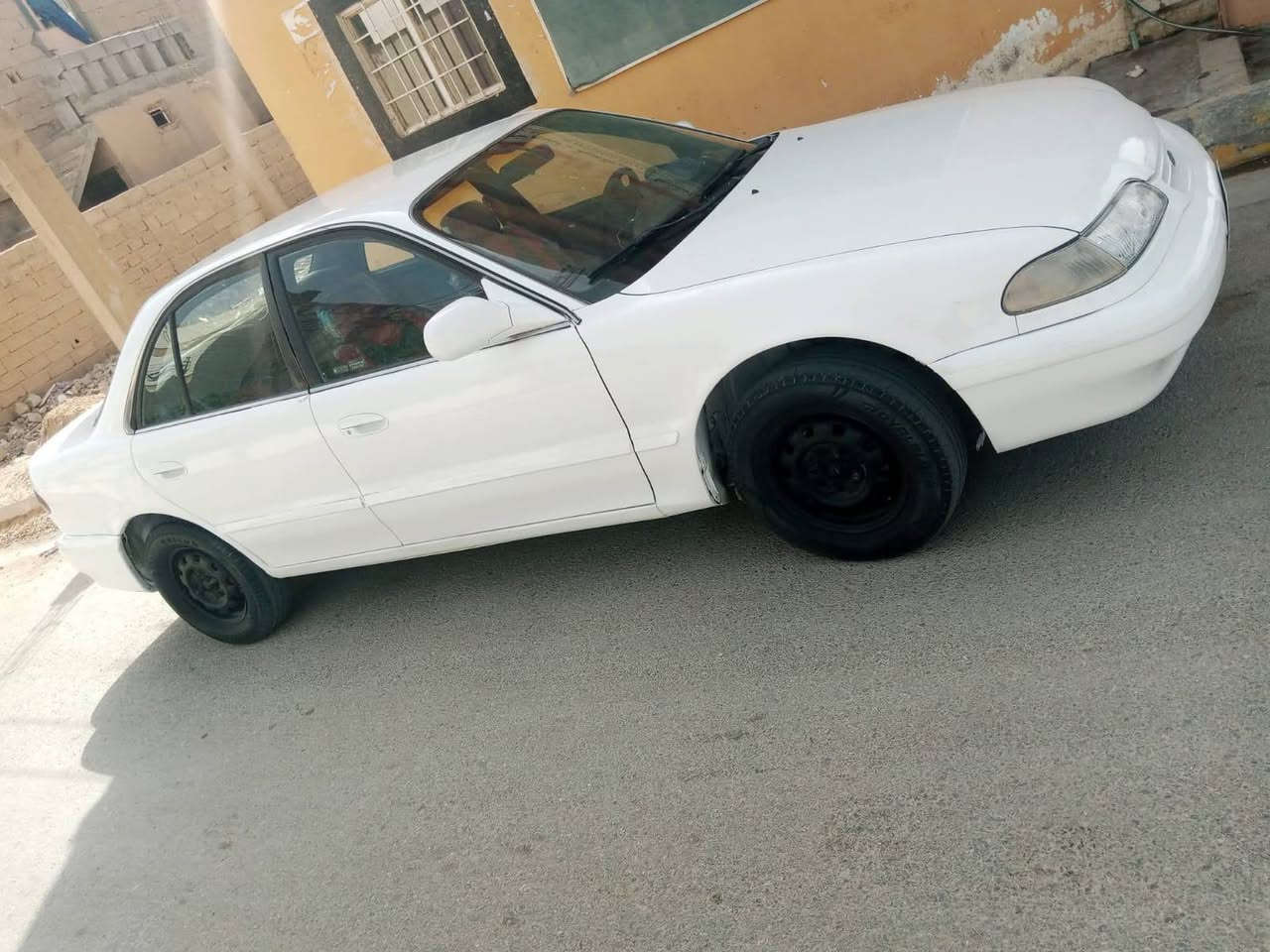 سوناتا 2 لبيع  أو مراوس عارضه 40 وبيها  مجال هزه جديد بأسمي سنويه ل31 سياره جاهزه مكان انبار القائم  لتواصل عل  ***********
