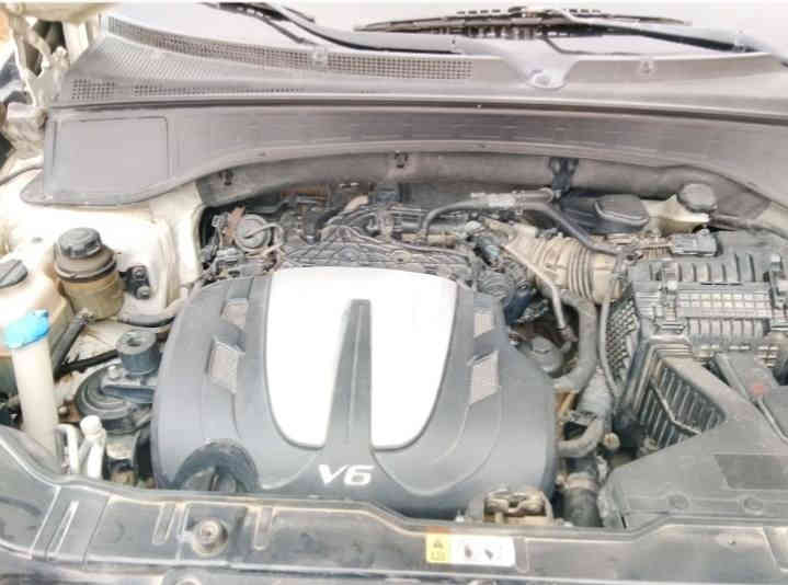 سورنتوخليجي ٢٠١٥
٦سلندر 
٧ راكب
فول مواصفات عدا القماره حديد 
بصمة تشغيل وأبواب 
مري شفط واشاير 
حساسات امامي وخلفي 
بيهاباردبسيط جاملغ أمامي 
 ايمن 
ماشيه ١٦٤
السعر ١٩٥ وبيها مجال 
مكان السيارة
ذي قار_الشطره
اتصل وتدلل 
***********
