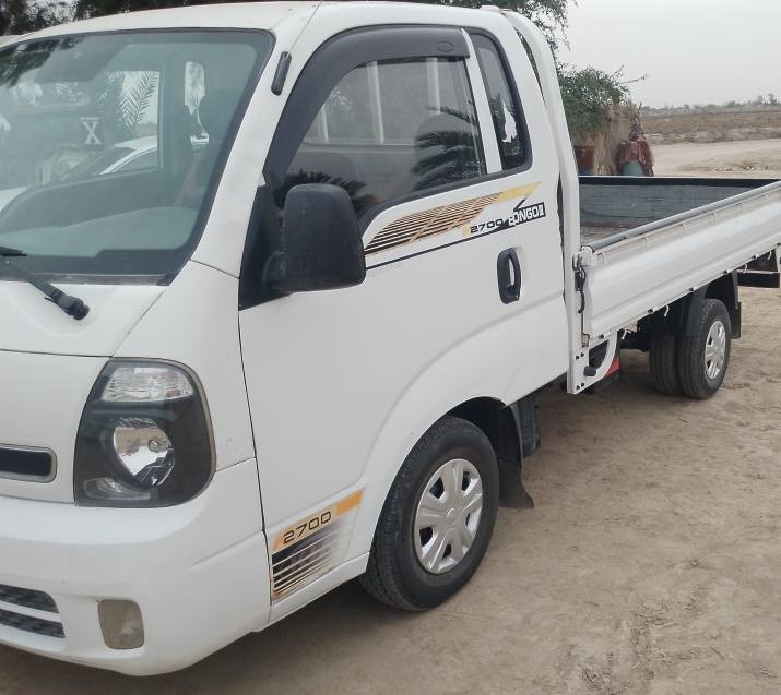 كيا حمل نثيه للبيع موديل 14 رقم مثنى مكفوله كفاله عامه سياره جديده بمعنى الكلمه حداديه تخم تاير جديد كهربائيات   كله شغاله  سنويه مجدده ل 29 تحويل مباشر مكان السياره ديوانيه للاستفسار اكثر الاتصال عل الرقم 
***********
#السعر 105 وبيه مجال للشراي
