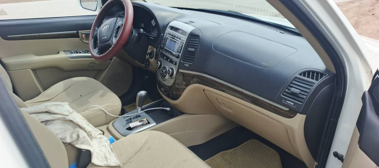 سلام عليكم مدير الكروب المحترم ستافي لبيع مكفولة كفالة عام رقم بغداد ماشي 143الف حقية خليجي سته سلندر موديل 2011 يرهم مراوس حسب تفاق ***********
