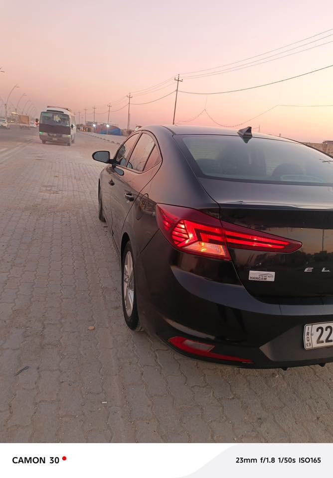 السلام عليكم انتره وارد امريكي بيهه باب الصدر تبديل وجاملق بدون صبغ  الكدام وصبغ البنديد فول السياره رقم اربيل باسم شريكه وكاله عندي تريد تحويل تريد وكاله ماشيه 73 مديل 19 تندته بصمه تبريد تتفئه كشنات رادار نقط عميه فول للخير مكينه وكير كارتون بلباكيت برغي ما مفتوح بيهه سنويه 27 بعدهه رقم جديد دولي سياره مالت بيت وجاهزه من كلشي السعر 132 وبيهه مجال لشراي***********
