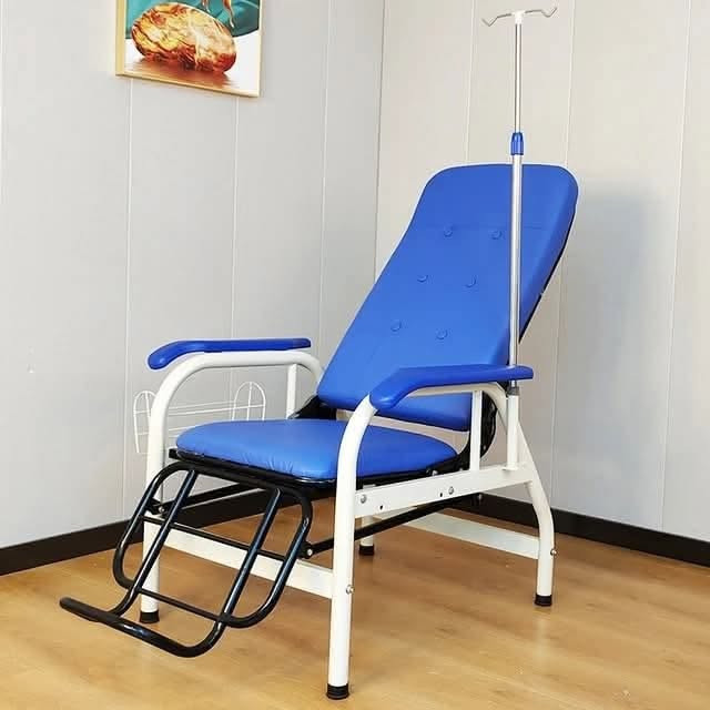 ميديكال بيوتي | Medical Beauty
الوكيل الحصري لـ شركة Aphrodite
تقدم لكم 
تصميم مريح ومسند ظهر مائل يقلل التوتر ويجعل جلسة سحب الدم أسهل وأكثر استقراراً للمريض .

هيكل قوي + مسند قدم ثابت + حامل جانبي يعطي أمان كامل أثناء الإجراء ويقلل حركة المريض .

خامات طبية تتحمل الاستخدام اليومي وسهل التعقيم مثالي للعيادات والمختبرات ذات العمل المستمر

اصلي ثقيل السعر(  250 الف )
للطلب واتساب ***********
