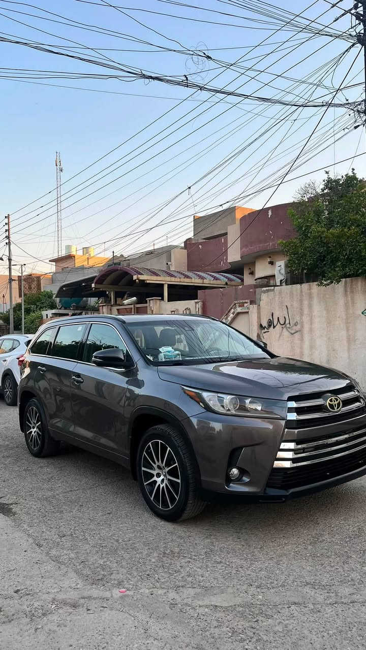 للبيع | تويوتا هايلاندر SE موديل 2018
🔹 فئة SE 

🔹مقاعد VIP

🔹 محرك 6 سلندر (V6)

🔹 دفع رباعي (4WD)

🔹 فتحة سقف

🔹صندوق كهربائي

🔹بصمة

🔹تشغيل عن بعد 

🔹تبريد خلفي 

🔹التحكم على المنحدرات 

🔹نوافذ كهربائية 

🔹كشافات ضباب 

🔹 تدفئة مقاعد 

ضررها قطعه واحدة (بونيد) 

للتواصل على الخاص أو الاتصال واتساب 

***********
