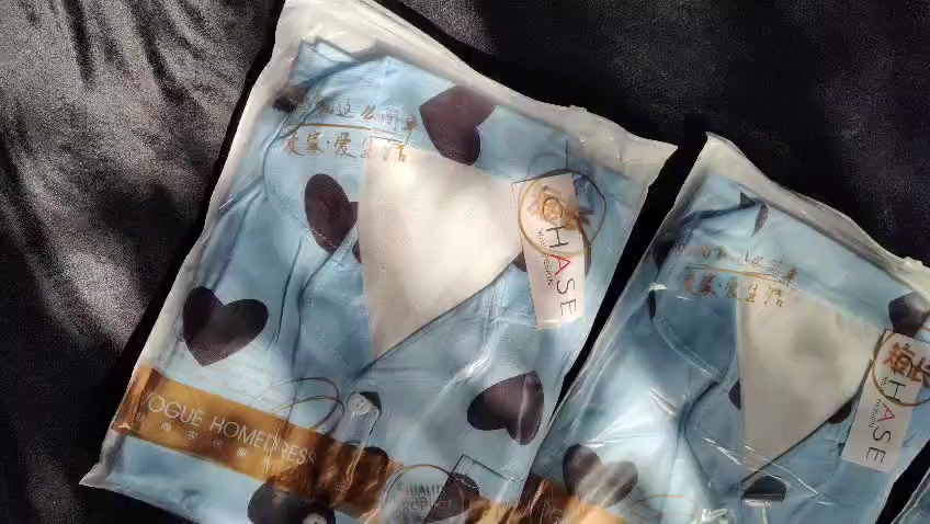 وصلتني البضاعه جديده سعر القطعه ٩ والي ياخذ قطعتين ١٦ وبيها قياسات عنواني مجمع الدور  وعندي توصيل


**إذا كنت صاحب هذا الإعلان وتريد حذفه لأي سبب، رجاءا أرسل رسالة إلى الدعم الفني**