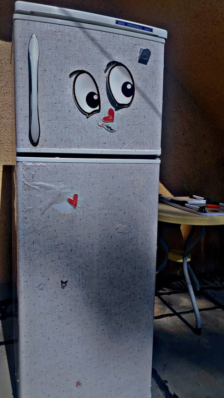 للبيع – ثلاجه
 CONCORD12 قدم 
تبريد قوي جداً ❄️
شغالة 100% بدون أعطال
السعر 75 
الموقع: قرب جزيره بغداد السياحيه
للتواصل *********** واتس اب
