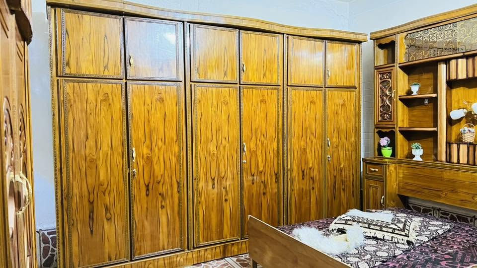 غرفه نوم عراقيه حطاطه صاج نضافه فول استخدام قليل جدا  السعر 850بي مجال العنوان الرمانه البعبيد الاتصال***********
