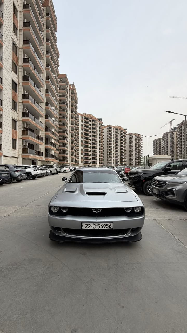 السلام عليكم
جالنجر للبيع 2017
لون سلفر
السياره السونار مالتهة منشور ويه الصور
عليها تفريغ وبرمجه مصطفى ايكل
عليها دبات كورسا ريمونت 
تخم ويل جديد حجم 20 اصلي لا فطر ولا عواج
مكينة 5.7   8 سلندر هيمي
برمجه طلقات 
السياره رايدها ب 140 ورقه
***********
مكاني بغداد الغزاليه
