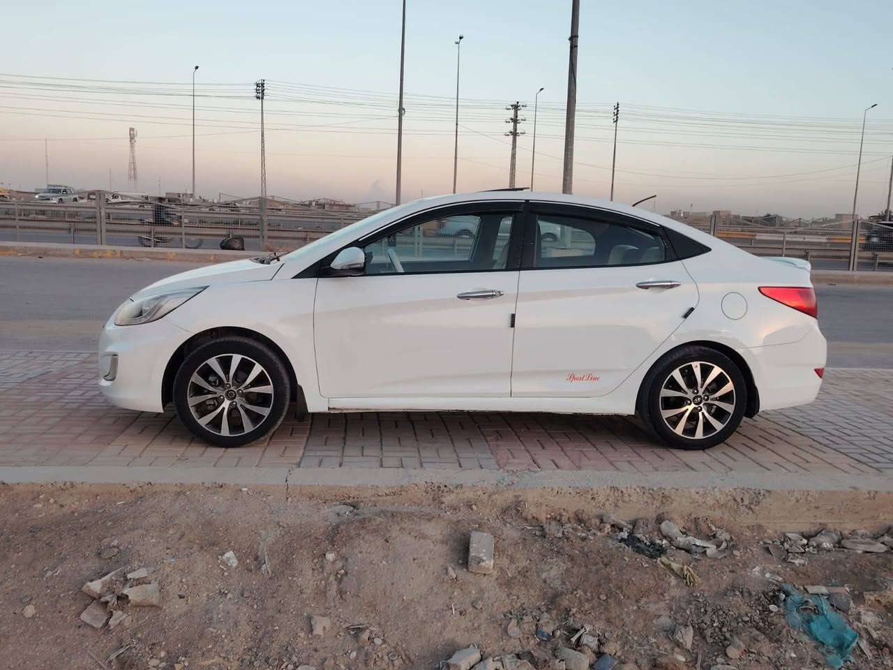 سلام عليكم سياره نوع اكسنت موديل 2016 خليجيه مكينه 1600 مكينه وكير وحداديه وتبريد وتخم تاير مكفوله العنوان كربلاء السعر 95 وبيها مجال رقم الهاتف ***********
