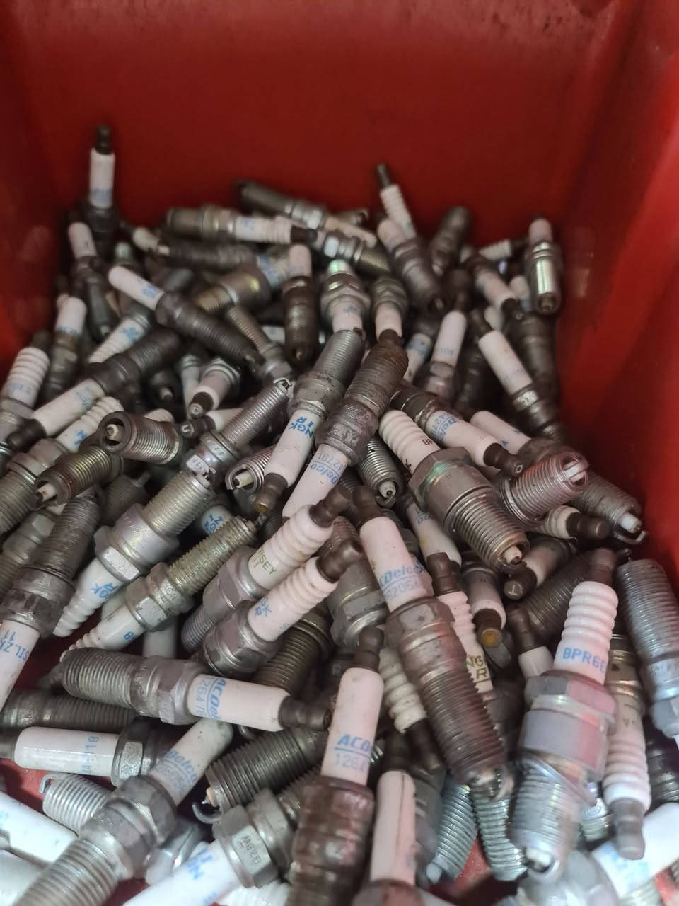 بلكات اصليه تفصيخ كيا تيلورايد وهيونداي بلسايد اصليات
ماطور استيرن كيا تيلورايد
جامة سلايت اصليه تفصيخ
درع محرك كيا تيلورايد قالب اصلي
بغداد/ السنك /ثاني بنايه على يسار
***********  وتساب
***********
