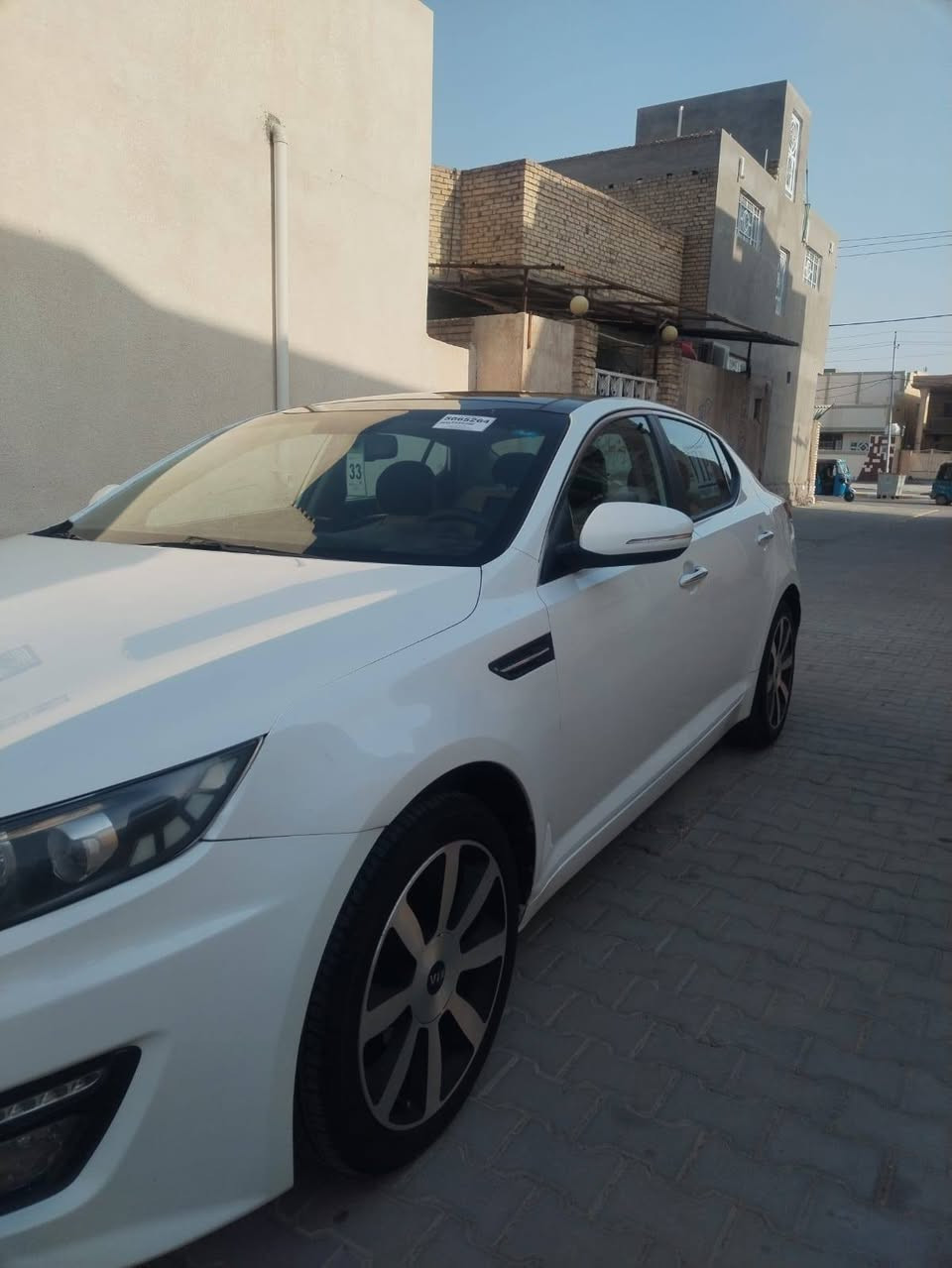 السلام عليكم اوبتما ٢٠١٢ خليجي  رقم بغداد مكينه ٢٠٠٠ دوش مكفوله من تبخير وتنقيص والفتح كير ٦ نمر تبريد ثلج  ❄ تدفئه حداديه جديده  كهربائيات بلاد  موصفات السيارة  بصمه تشغيل + بصمه أبواب بنوراما طكتين تبريد قطعتين تحكمات سترين + شفتات اشاير بالمرئي نظام ترحيب عند الاقتراب + جهاز انذار شاشه كار بلي + كامرة دوارة نظام ABS كروز قفل سرعه نظام ECO اقتصادي حساسات خلفيه منضومه زنون اصليه ٥ ويل كب  السيارة بيه رش بالداير مال الجملغات الخلفيه بدون تعديل حار شرط وباقي كفاله السيارة ماشيه ١٦٠ الف مكان السيارة واسط الاتصال ***********
