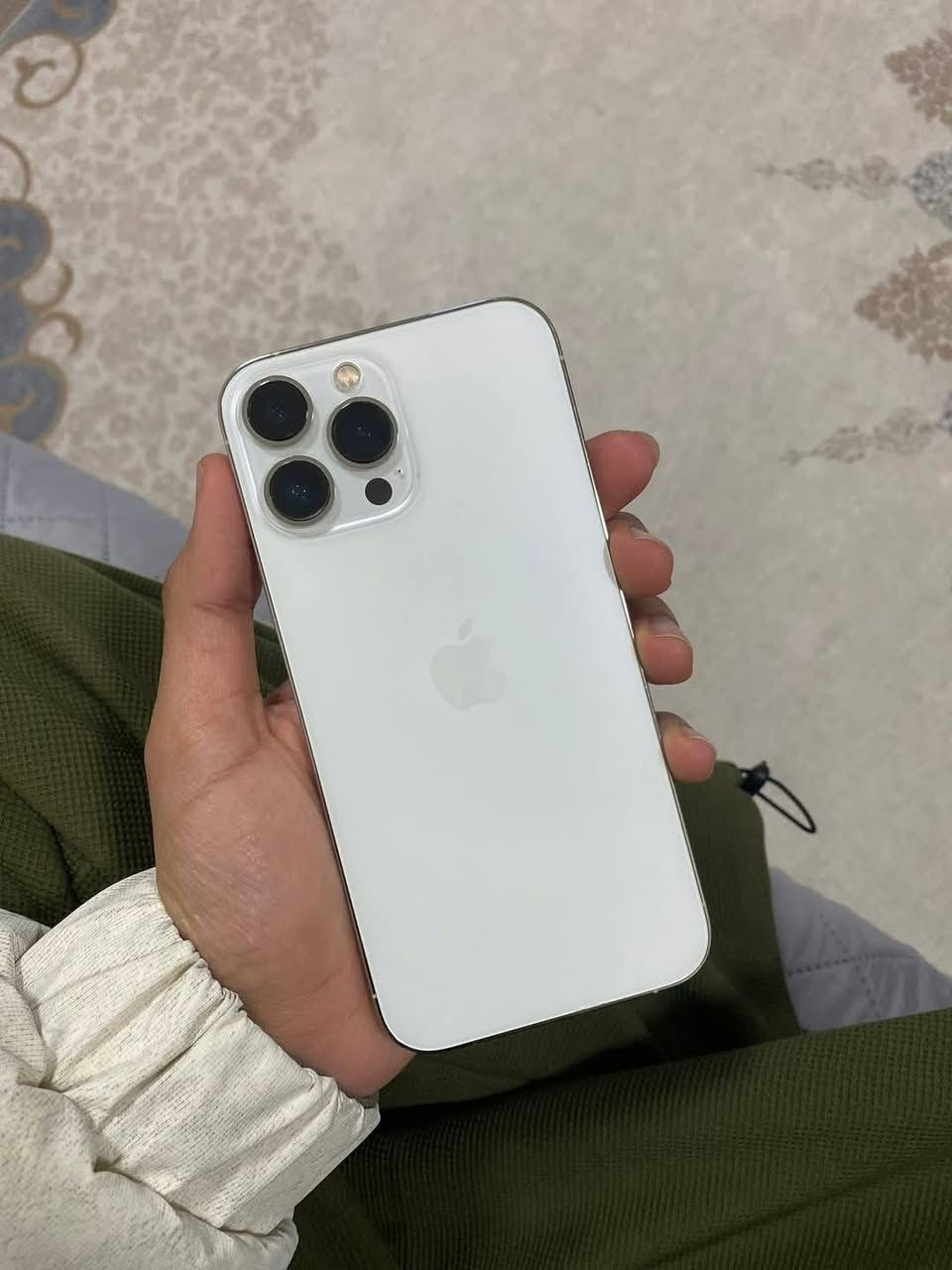 750.000
13 برو ماكس
بطارية 90
ذاكرة 512
كارتون كيبل شحن
وتر برو 
الجهاز امريكي اصلي شرط الفحص والضمان
تواصل واتس اب فقط
مكاني بصرة ماعندي توصيل
***********
