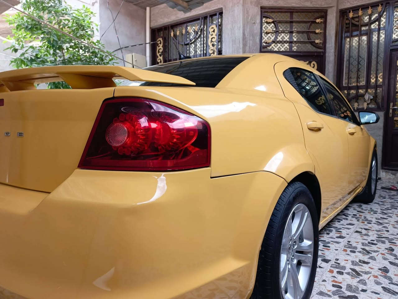 السلام عليكم عندي سياره دوج افنجر
موديل 2013 سياره جاهزه وكامله من كلشي 
بغداد باسمي  بيع او مراوس حسب القناعه 
الاتصال والستفسار على رقم ***********
*********** او واتساب
