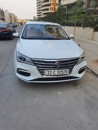 ام جي ٥ • ستاندر • جنوط ١٧