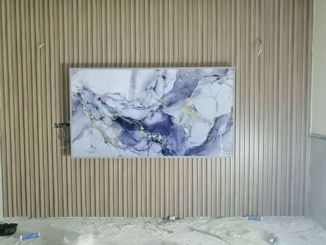 #مستعدون
لعمل كافه انواع الصبغ تغليف للجدران تنضيف وصبغ الحديد والواجهات وعمل كافه انواع الديكورات بانسب الأسعار *********** او خاص
