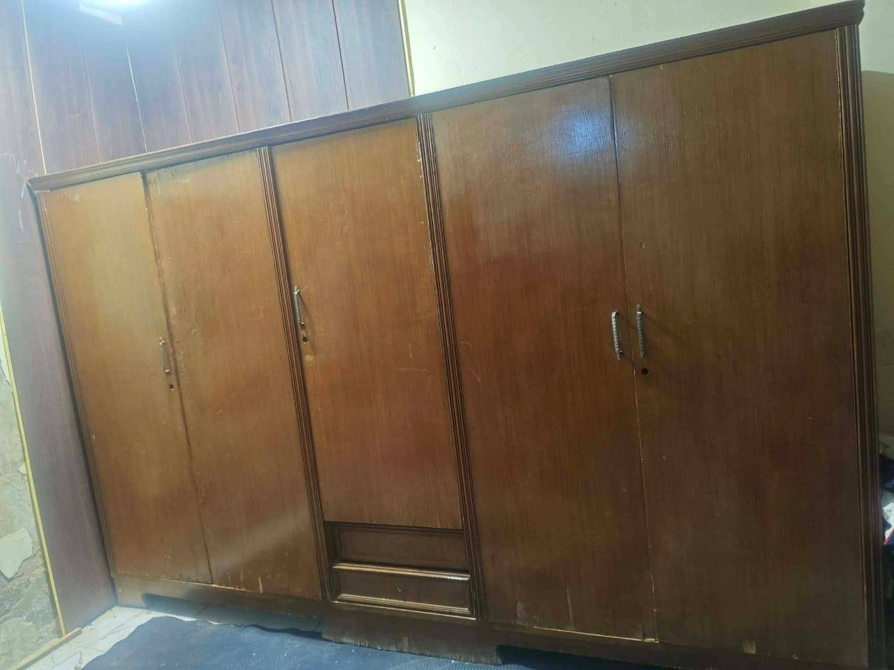 غراض للبيع مكان دوره ابو دشير اكو توصيل بكروه شراي وتساب فقط ***********
