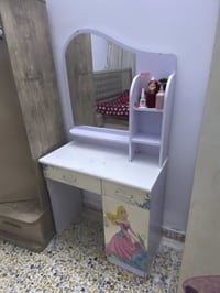 غرفة اطفال • غلاف سرير • يحتاج صيانة