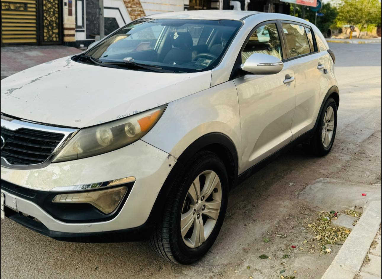 للبيع سبورتج 2012 أمريكي 🇺🇸
لون رصاصي
مكينة 2400 (دوش عادي مو GDI)
حساسات خلفية
شاشة
ويل كب
رقمها كربلاء
بيها ضربة على رقم الشاصي (مرفق بالصور)
بيها أماكن قطع مصبوغة وجراد
تحويل فوري ثاني يوم
المكينة، الكير، والتبريد كلهن شرط 👍
للاستفسار: (   ***********)
السعر: (  ١١٨ )
