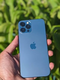 ايفون 12 برو ماكس بطاريه 94 ذاكره 256 جهاز نضيف كلش السعر 450 وبي مجال...