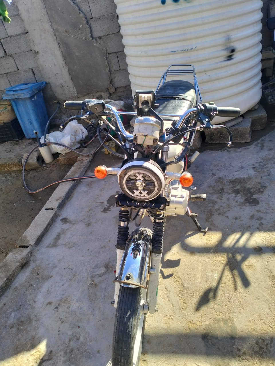 السلام عليكم دراجه للبيع كفاله عامه مكاني كربلاء قرب سيد اسماعيل اوراق اصوليه  موديل 2023تفاصيل ***********
