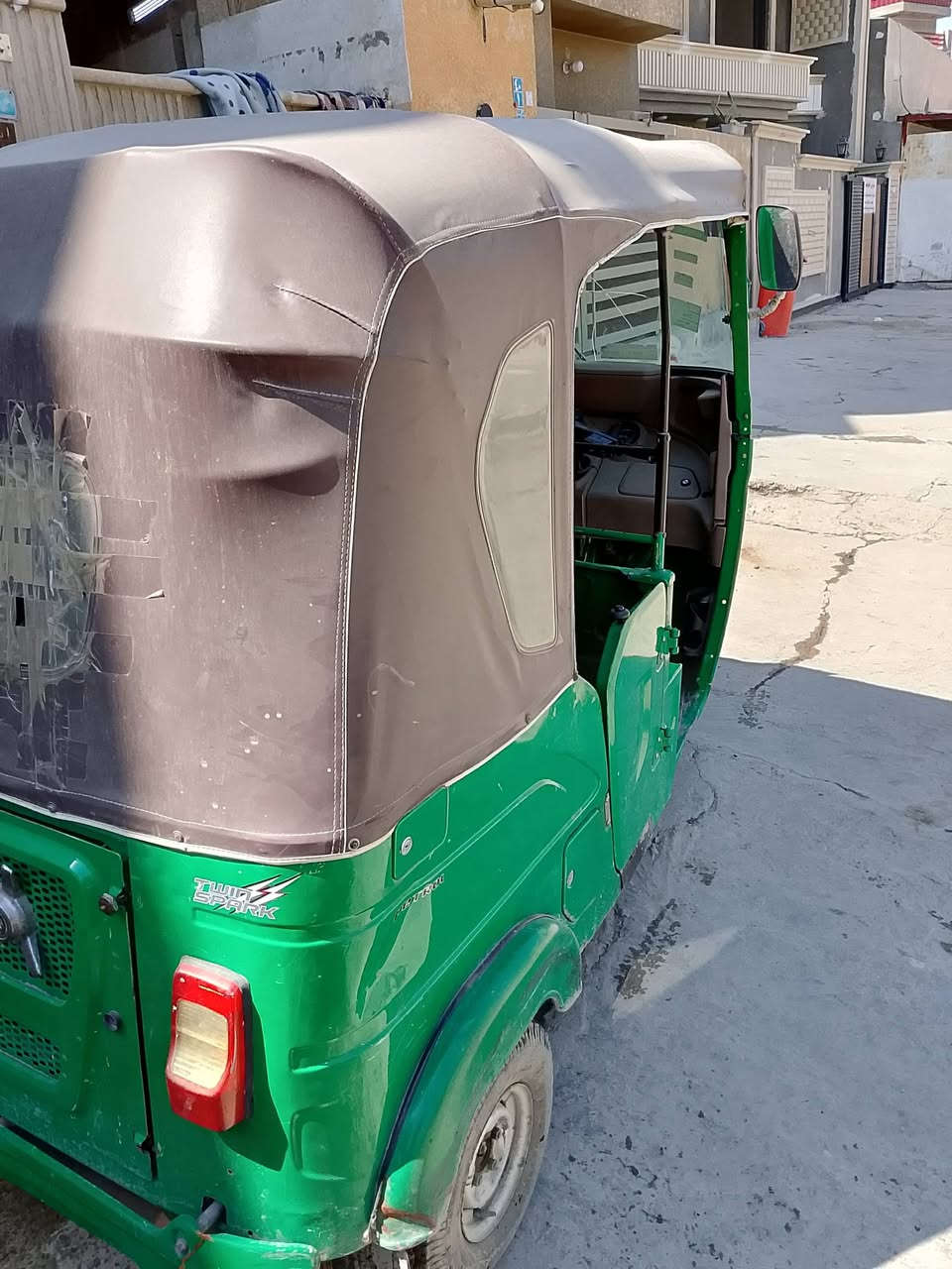 سلام عليك تكتك مديل 22شهر12مضلع مرقم تكتك بيه طخه بلغد وصلحه والبقي كفاله عمله مكينه برغي مامفتوح بيه تكتك خير من الله بكاني بغداد لامين الثانيه ***********
