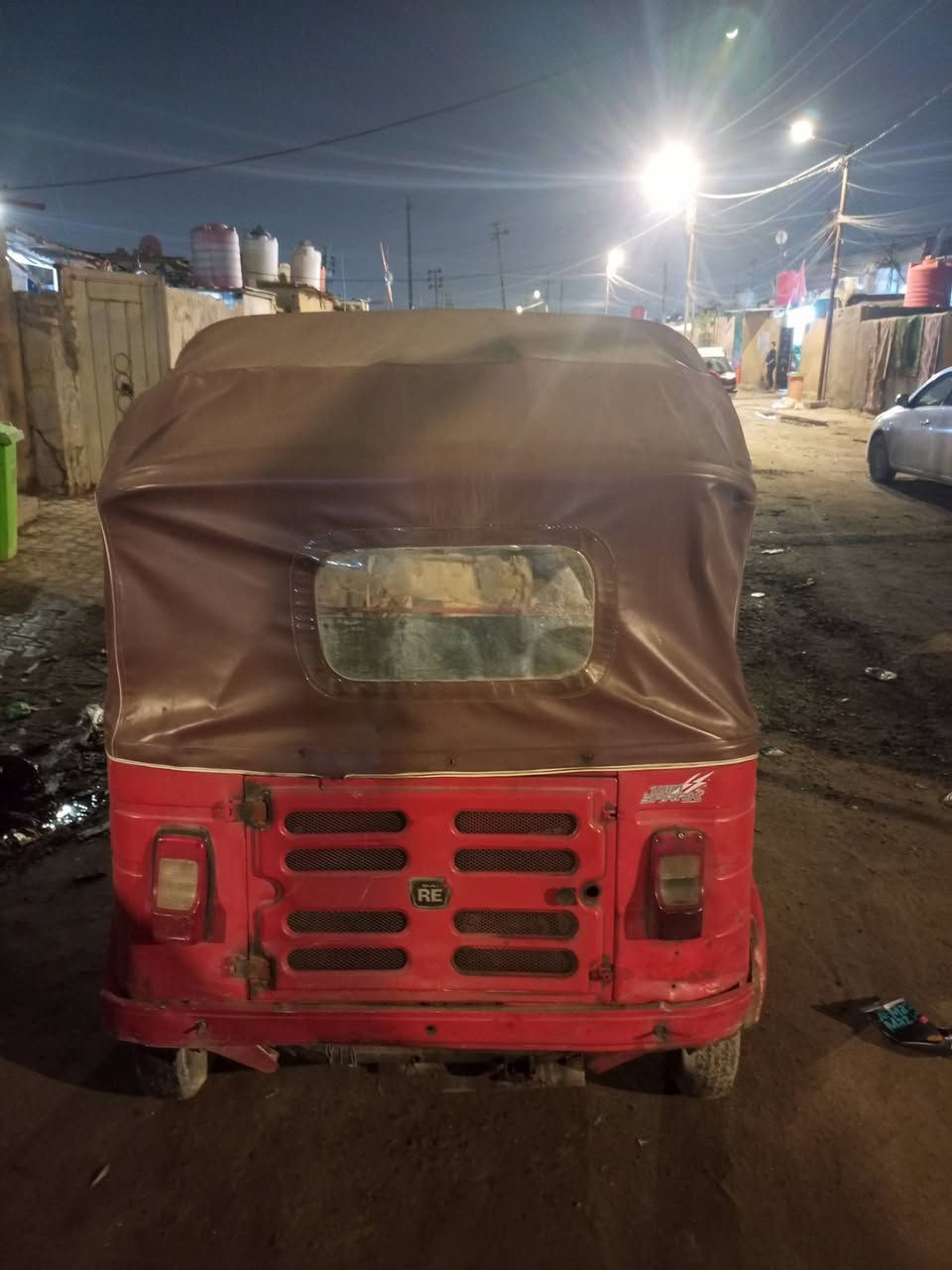 السلام عليكم تكتك باجاج نضيفه اوراق بصره اصولي كهربائيّ كله شغاله سعر 2000 بيه مجال حك جيه *********** مكان بصره
