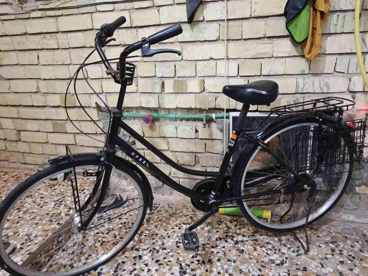 باسيكل بناتي نظيف حجم26 كلشي شغال من كير وبريك ضوء مابي نقص سعر105 مكاني حسينية الراشدية ***********
