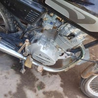 4 كير نامه برو كلك للبيع محرك اخرس لاصوت ولا نظيح دراجه حلوه عوزها بس ...