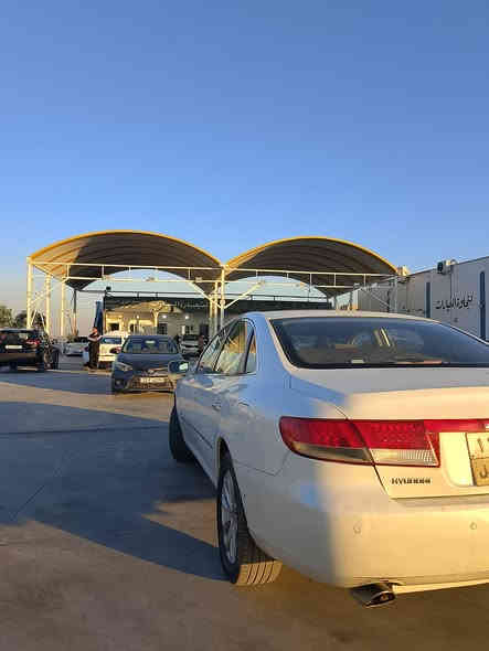 سلام عليكم 
ازيرا V6
سياره جاهزه من كلشي صدر جديد
نص فول اشاير بل مري شفط  
كير محرك شرط 
وشرط التحويل 
دواخل صحراوي المرغوب
رقم الهاتف ***********
