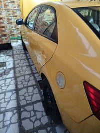 فورتي 12 وارد امريكي ضررها بس الجاملغ الخلفي السياره مصفره هيه وغرامات...