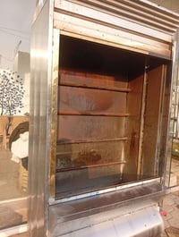 شوايت دجاج للبيع 8 اشياش الحجم الكبير  وياها كماشات تفصال +ماطو التحري...