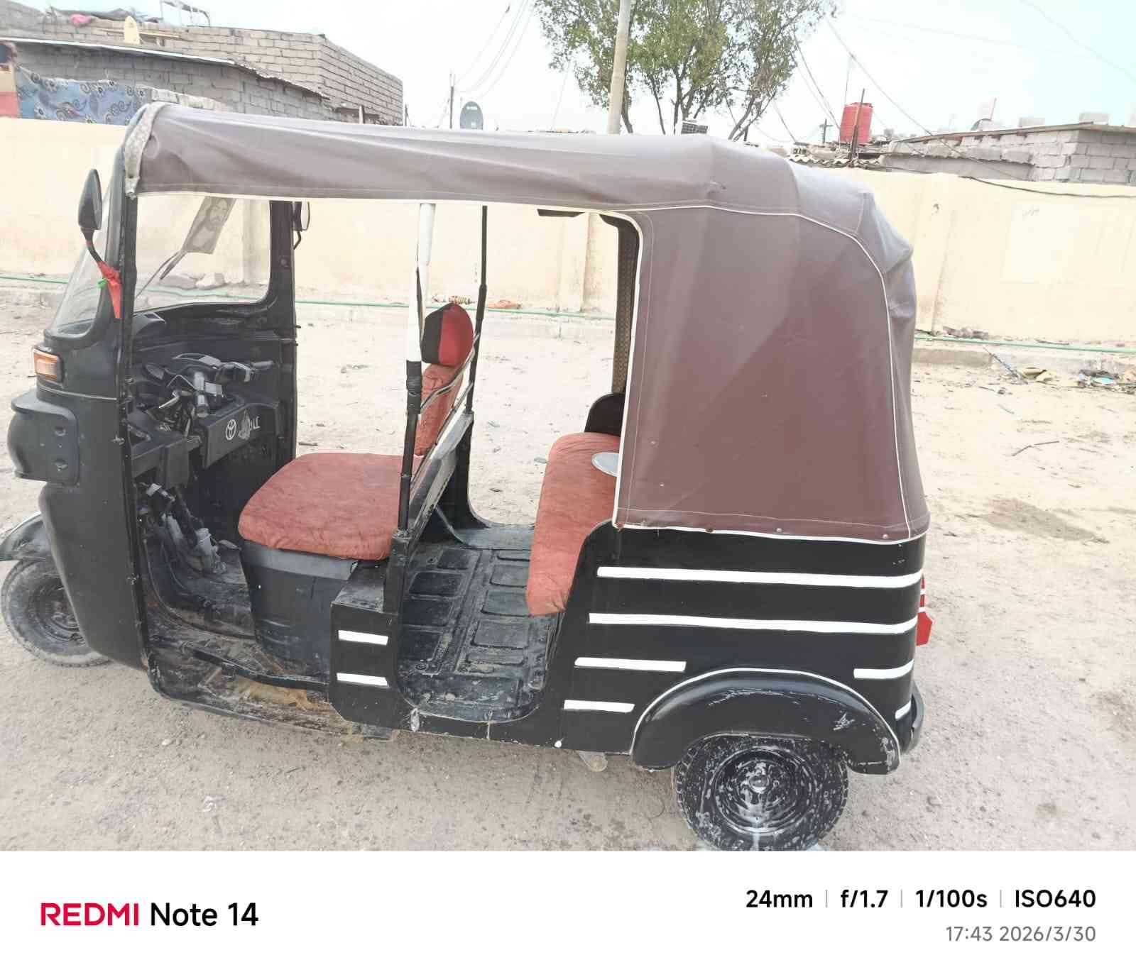 سلام عليكم تكتك البيع موديل2015 تكتك اوراق جاهزه من كلشي ومصبوقه عام المكان بصره القبله سعره 2800 رقمي***********
