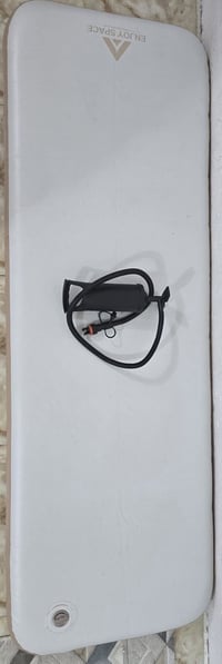 مرتبة هوائية • مضخة يدوية • توصيل