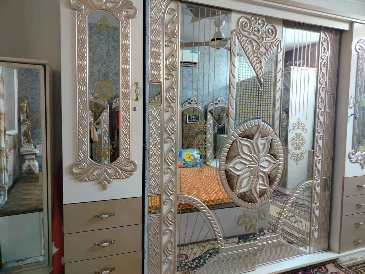 السلام عليكم 
غرفه نوم نظيفه
سعرهه ٨٠٠ وبيهه مجال


**إذا كنت صاحب هذا الإعلان وتريد حذفه لأي سبب، رجاءا أرسل رسالة إلى الدعم الفني**