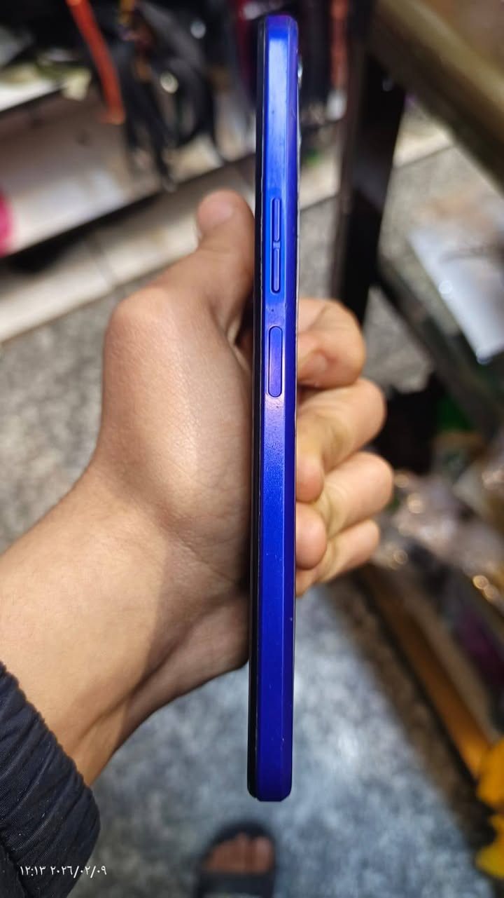 تكنو بوفا 4
كلشي شغال بس بيه فطر من فوگ مامأثر ونقطه سوده بالزاويه يشغل 60 فريم بوبجي ثابت مبدل شاشه اصليه 
رايده بـ70 وبيه مجال


**إذا كنت صاحب هذا الإعلان وتريد حذفه لأي سبب، رجاءا أرسل رسالة إلى الدعم الفني**