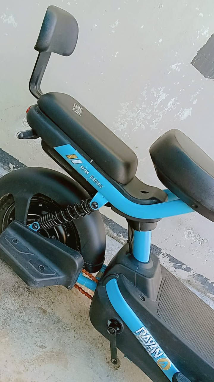 السلام عليكم
دراجه شحن الريان جديده مامستعمله الا اسبوع فقط 
مكفوله شغلها وروح وين ماكان سعر مناسب 
#واتساب موجود ***********
