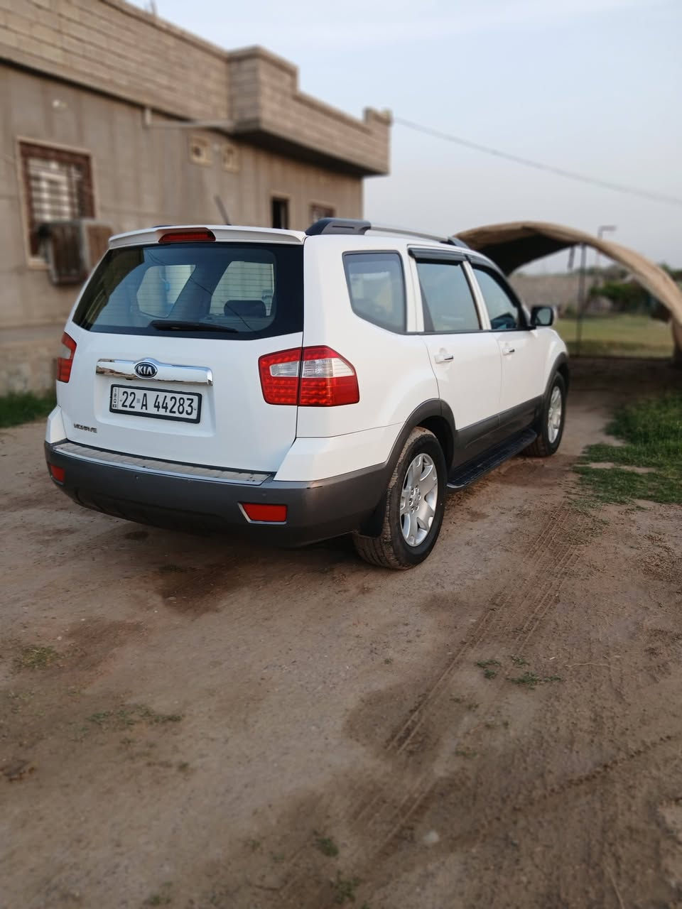 السلام عليكم 
سياره مهافي للبيع 
موديل 15 سياره نضيفه مال جناي 
مابيها صبغ شرط / بيها تعديل كرت (شبر) 
محرك كير شرط 
شرط التحويل
تايرات جدد 
صندوگ شفط
تبريد 3 قطع 
(سعر 180 $) 
المكان الشرقاط الخضرانيه 
***********
***********
