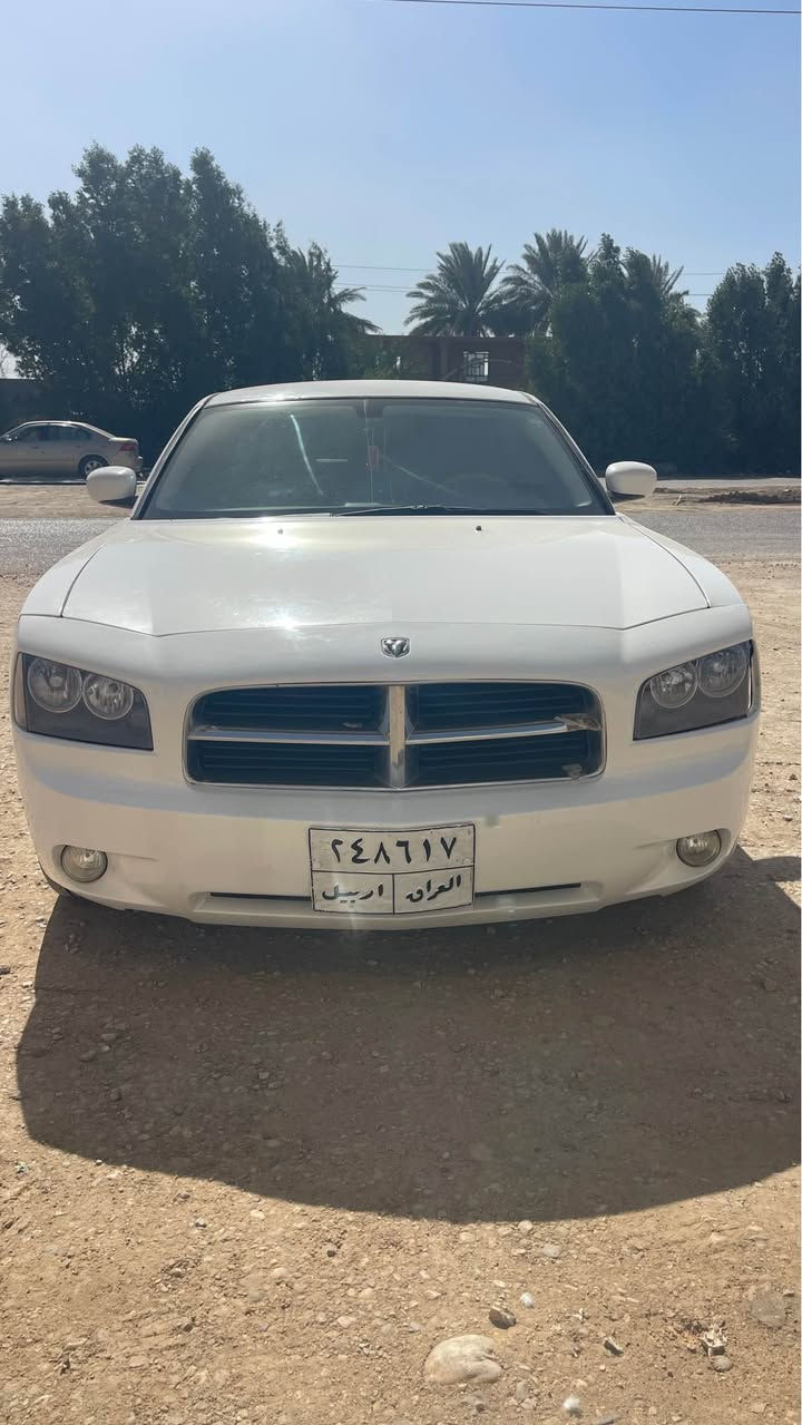 من رخيصه  الادمن  
جارجر 2010  محرك 3500  اصل 
مكفوله من الصبغ والتبديل  
السونار بالمنشور فقط الهلال 
كير محرك حداديه تبريد تايرات خير من الله 
السعر 120 وبيه مجال شي بسيط 
السياره جاهزه مال جناي 
بابل شوملي ‭***********
‬
ملاحظة تشوف غاليه اعبره والله يرزقك ويرزقنه هاشمية, بابل
