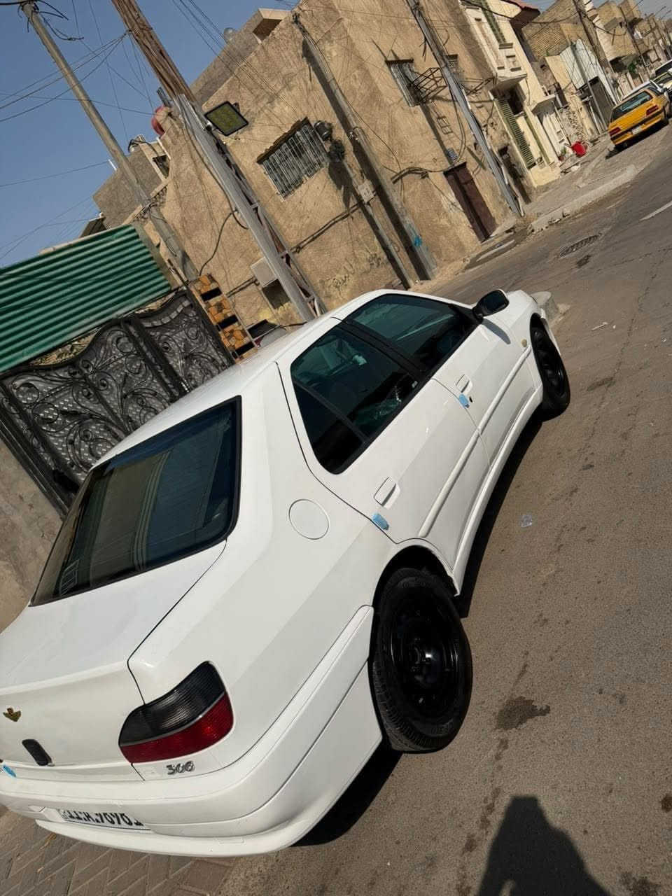 سلام عليكم بيجو 306 للبيع
موديل 2003 رقم بغداد باسمي الرقم تقريبا مميز 

بدون ضربة سيارة فقط بارد بسيط بجاملغ الامامي بلخشم

سيارة ادامه كاملة حساس كرنك على تخم نوزلات ومسطرة وبلكات وعبوة فيت بم اصليه+

فان جديد كارتون+سيارة مضللة عازل حراري بال كامل+تخم بردات جوانب

تبريد ثلج ترايك وين متريد سيارة مصروف عليها نضيفه كلش للجناية 

عارضها ب56 وبيها مجال عنواني بغداد مدينة الصدر

***********
