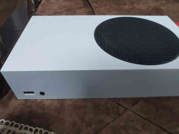 Xbox series s للبيع
مع جوستكات اثنين اصليات  وهارد خارجي وجهاز بيع شتراك تقريبا شهر وبيه حوالي 34 لعبه مابين هارد داخلي وخارجي وملحقات أصلية وما مفتوح فقط مبي كارتونه
مكان بغداد الثعالبة اتواجد بدوره ايام دوام 
***********
السعر 325 الف قفل
